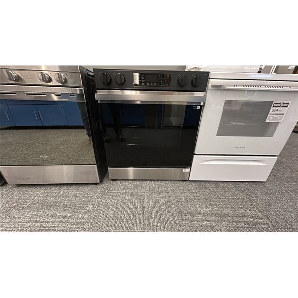 SAMSUNG 30" SLIDE IN CONVECTION OVEN WIFI MODEL NSE6DG8300SRAC