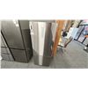 Image 1 : HAIER 28" X 68"H. 15 CU FT FRIDGE BOTTOM MOUNT RIGHT-HAND SWING DOOR FREEZER. MODEL HRB15N3BGS