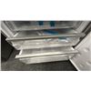 Image 4 : HAIER 28" X 68"H. 15 CU FT FRIDGE BOTTOM MOUNT RIGHT-HAND SWING DOOR FREEZER. MODEL HRB15N3BGS