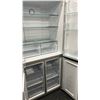 Image 3 : HAIER 33"W X 71"H. 4 DOOR FRENCH DOOR.  16 CU FT QUAD DOOR BOTTOM MOUNT REFRIGERATOR. MODEL QHE16HY