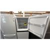 Image 2 : MIDEA 30"W X 67"H. 50/50 FLEX CONVERTIBLE FRIDGE/FREEZER. MODEL MRU21C7BWW