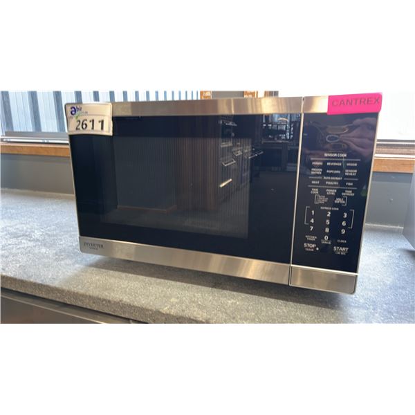 SHARP 1.4 CU FT COUNTERTOP MICROWAVE MODEL SMC1464KSC