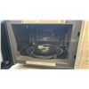 Image 2 : PANASONIC 1.3 CU FT COUNTERTOP MICROWAVE MODEL NNSG676WC