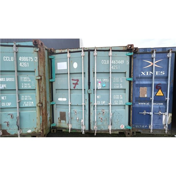 40' SHIPPING CONTAINER. GREEN COLOUR.