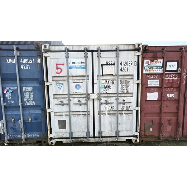 40' SHIPPING CONTAINER. WHITE COLOUR.  *CONTENTS NOT INCLUDED*