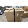 Image 1 : 2 CHAIRS IN BOXES