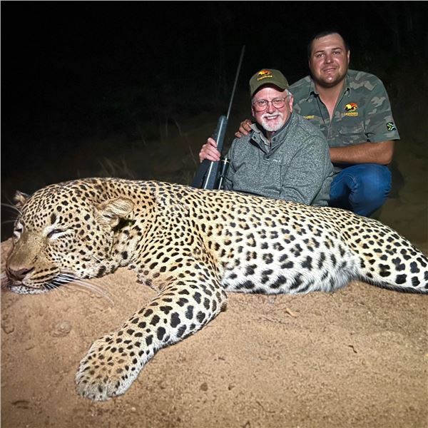 Mozambique:14 Day Leopard Hunt for 1 Hunter, Includes 1 Leopard. Special Offer! See Listing