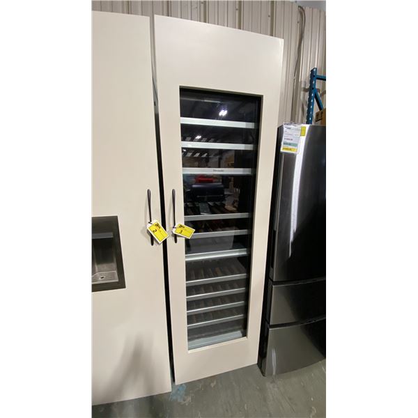 THERMADOR MODEL T24IW901SP. WHITE SINGLE DOOR GLASS FRONT BUILT IN WINE REFRIGERATOR