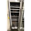 Image 2 : THERMADOR MODEL T24IW901SP. WHITE SINGLE DOOR GLASS FRONT BUILT IN WINE REFRIGERATOR
