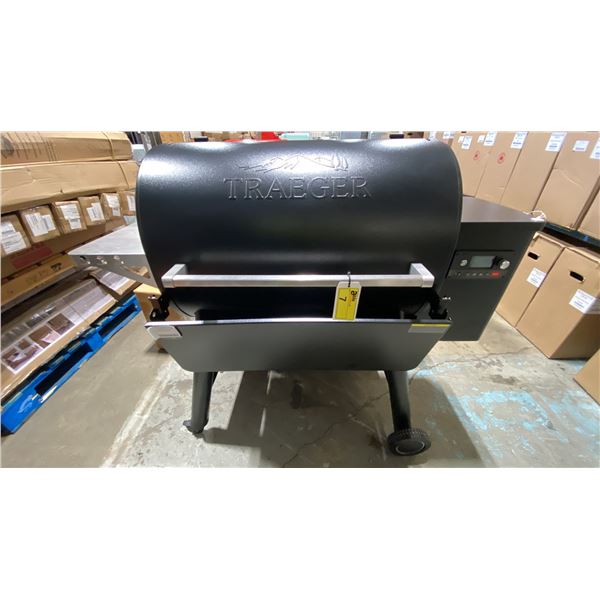 TRAEGER MODEL TFB89BLFC. IRONWOOD 885 WIFI ENABLED PELLET GRILL