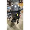 Image 4 : BROIL KING MODEL 911470. KEG 5000 KAMADO STYLE CHARCOAL GRILL & SMOKER