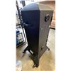 Image 4 : BROIL KING MODEL 923610. VERTICAL CHARCOAL CABINET SMOKER