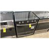 Image 1 : WHIRLPOOL MODEL YWEE750H0HV. 30" SMART SLIDE-IN 4 BURNER WITH WARMING ZONE ELECTRIC RANGE WITH