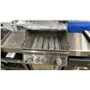 Image 3 : NAPOLEON ROUGE XT 425 MODEL RXT425SIBNSS. STAINLESS STEEL 3 BURNER NG OUTDOOR GRILL WITH SIDE BURNER