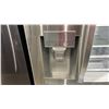 Image 5 : LG MODEL LHFS28XBS. 36" STAINLESS STEEL FRENCH DOOR BOTTOM FREEZER REFRIGERATOR WITH