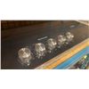 Image 3 : KITCHENAID MODEL KCES556HBL. BLACK 36" 5 BURNER ELECTRIC COOKTOP