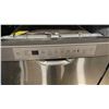 Image 3 : GE E-STAR MODEL GBF645SSNSS. STAINLESS STEEL  24" FRONT CONTROL INSERT DISHWASHER