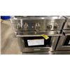 Image 4 : KITCHENAID MODEL KFGC500JSS. STAINLESS STEEL 30" SMART COMMERCIAL STYLE NATURAL GAS RANGE