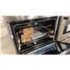 Image 6 : KITCHENAID MODEL KFGC500JSS. STAINLESS STEEL 30" SMART COMMERCIAL STYLE NATURAL GAS RANGE