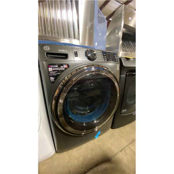 G.E APPLIANCES MODEL GFW655SPV0DS. 5.0 CU FT SMART FRONT LOAD STEAM WASHING MACHINE