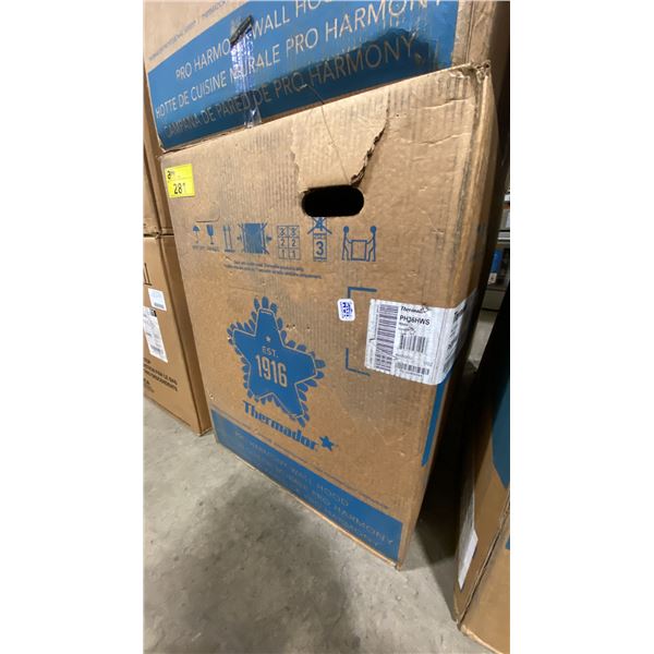 THERMADOR MODEL PH36HWS. 36" STAINLESS STEEL PRO HARMONY WALL MOUNT RANGE HOOD