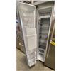 Image 3 : KITCHENAID MODEL KBSD606ESS. STAINLESS STEEL 36" 20.8 CU FT BUILT IN SIDE BY SIDE REFRIGERATOR WITH