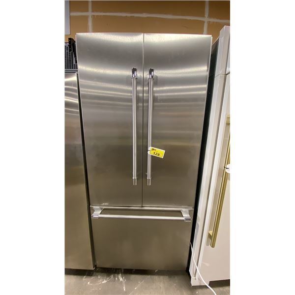 THERMADOR MODEL T36BT920NS. STAINLESS STEEL 36" BUILT IN FRENCH DOOR BOTTOM FREEZER REFRIGERATOR