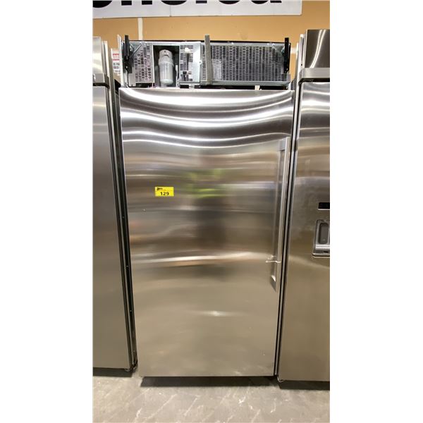 MONOGRAM MODEL ZIFS360NNLH. 21.3 CU FT 36" STAINLESS STEEL BUILT IN FREEZER WITH ICE MAKER
