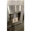 Image 7 : CAFE MODEL CXE22DM5PS5. 22.3 CU FT 36" SMART 4 DOOR FRENCH DOOR REFRIGERATOR WITH PLATINUM GLASS