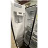 Image 4 : KITCHENAID MODEL KRSC700HBS. 19.9 CU FT 36" BLACK STAINLESS STEEL SIDE BY SIDE REFRIGERATOR WITH