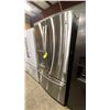Image 2 : G.E APPLIANCES MODEL GYE22GYNJFS. 22.1 CU FT STAINLESS STEEL FRENCH DOOR BOTTOM FREEZER