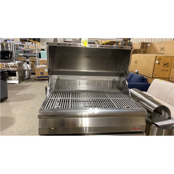 BLAZE GRILLS MODEL BLZ-4-CHAR. 32" STAINLESS STEEL BUILT IN CHARCOAL GRILL WITH 550 SQ IN TOTAL