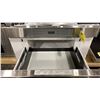 Image 2 : THERMADOR MODEL MD30WS. 30" STAINLESS STEEL BUILT-IN MICROWAVE DRAWER
