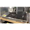 Image 2 : GE MONOGRAM MODEL ZEU30RSJ2SS. 30" STAINLESS STEEL ELECTRIC COOKTOP