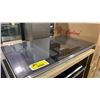 Image 3 : THERMADOR MODEL CIT367XMS . 37" BUILT-IN INDUCTION COOKTOP