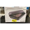 Image 2 : BROIL KING CAST IRON MULTI ROASTER WITH 2 SETS OF 2 BROIL KING STACK-A-RACKS