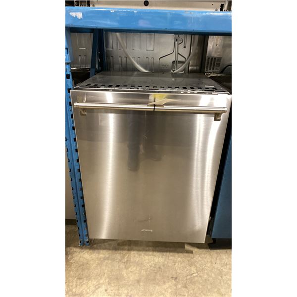 SMEG MODEL STU8647X. 24" STAINLESS STEEL DISHWASHER