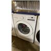 Image 2 : LG MODEL WM3400CW. WHITE FRONT-LOAD WASHER