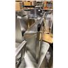 Image 3 : SMEG MODEL KT90XU. 36" 600 CFM STAINLESS STEEL WALL MOUNT CHIMNEY RANGE HOOD WITH