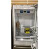 Image 2 : BOSCH MODEL B30BB935SS 30" STAINLESS STEEL BI 2 DOOR BUILT IN BOTTOM FREEZER REFRIGERATOR