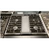 Image 3 : SAMSUNG MODEL NSG6DG8300SRAA. GAS SLIDE IN, FAN CONVECTION, 3 SERIES, AIR FRY TECHNOLOGY,