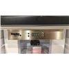 Image 3 : DANBY FRESH PLUS MODEL DFG58D1BSS. 5.8 CU FT INDOOR HERB GROWER WITH BLOOMBOSS 32W LED GROW LIGHTS