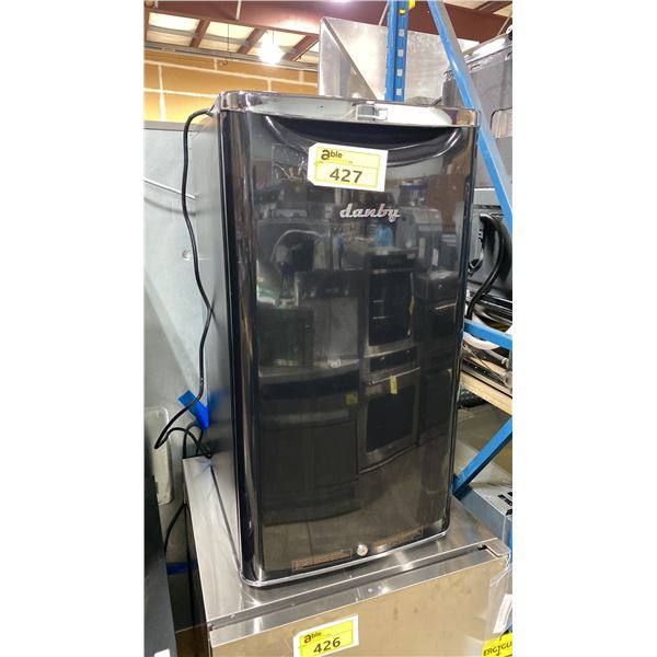 DANBY MODEL DAR033A6MDB. 3.3 CU FT BLACK CONTEMPORARY CLASSIC COLLECTION COMPACT REFRIGERATOR
