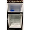 Image 2 : G.E MODEL GDE03GLKBLB. STAINLESS STEEL/BLACK DOUBLE DOOR COMPACT REFRIGERATOR