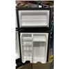 Image 3 : G.E MODEL GDE03GLKBLB. STAINLESS STEEL/BLACK DOUBLE DOOR COMPACT REFRIGERATOR