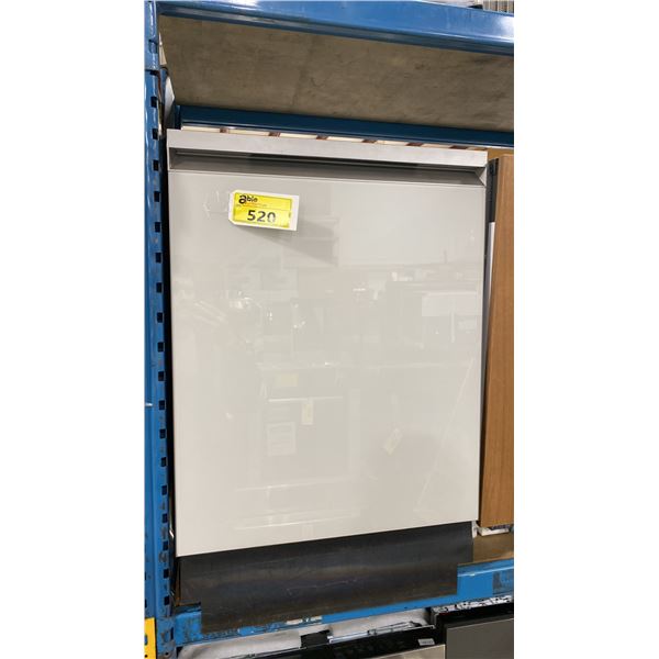 SAMSUNG MODEL DW80B7070AP. 24" 42 DBA BESPOKE SMART STORMWASH 7 SERIES PANEL READY DISHWASHER WITH