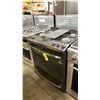 Image 1 : GE MODEL JCGS760BELTS. PREMIUM BLACK STAINLESS APPEARANCE 5.6 CU.FT. GAS RANGE
