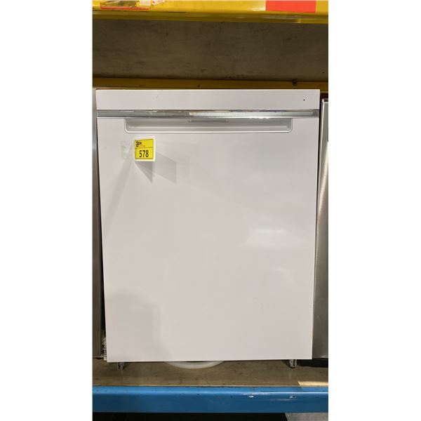 WHIRLPOOL WHITE 24" BUILT IN DISHWASHER WITH STAINLESS STEEL TUB & TOP CONTROLS
