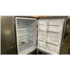 Image 2 : GE MODEL GBE17HYRFS STAINLESS STEEL COUNTER DEPTH BOTTOM FREEZER REFRIGERATOR
