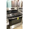 Image 1 : GE MODEL JCB630SVSS STAINLESS STEEL & BLACK GLASS TOP 4 BURNER STOVE